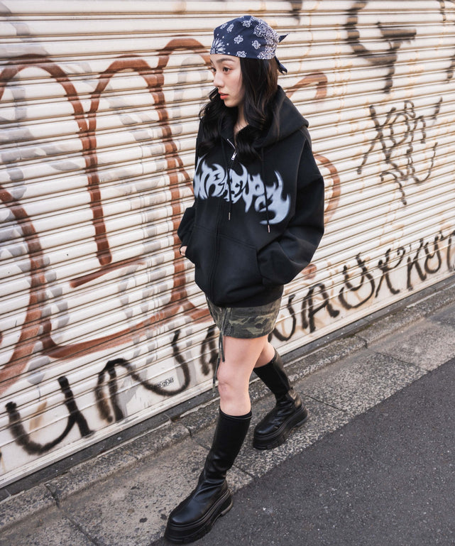 ブラック　モデル:160cm M着用