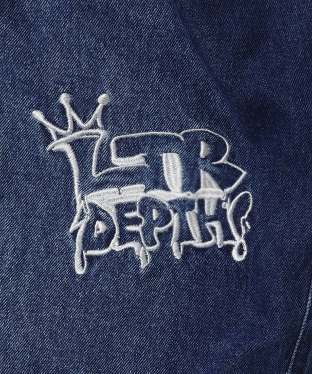 グラフィックデニムパンツ