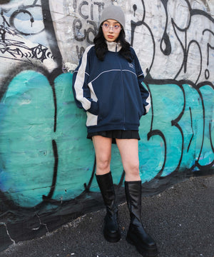 ネイビー　モデル:160cm L着用