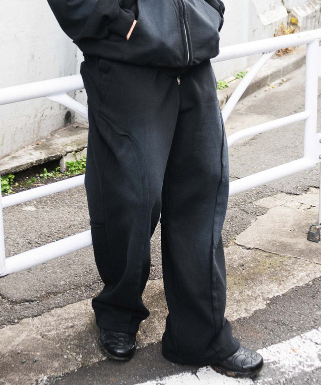 ブラック　モデル:180cm L着用