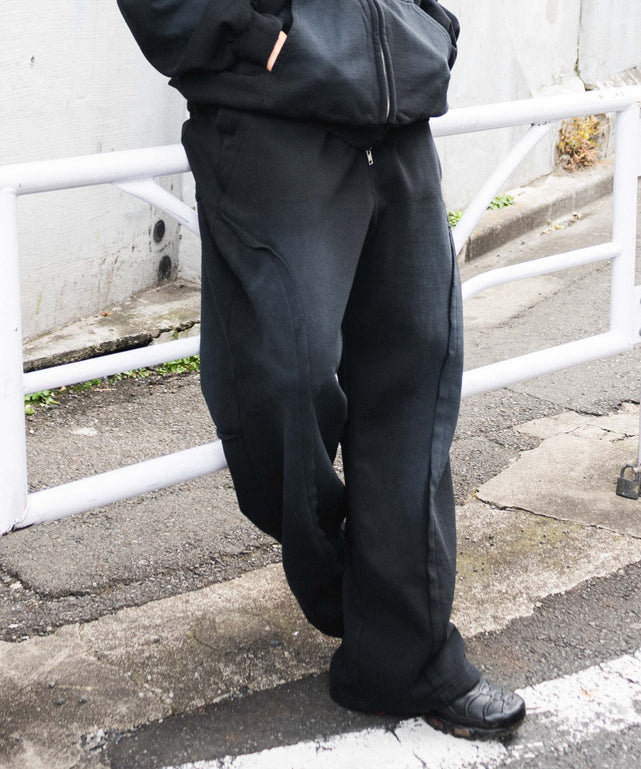 ブラック　モデル:180cm L着用