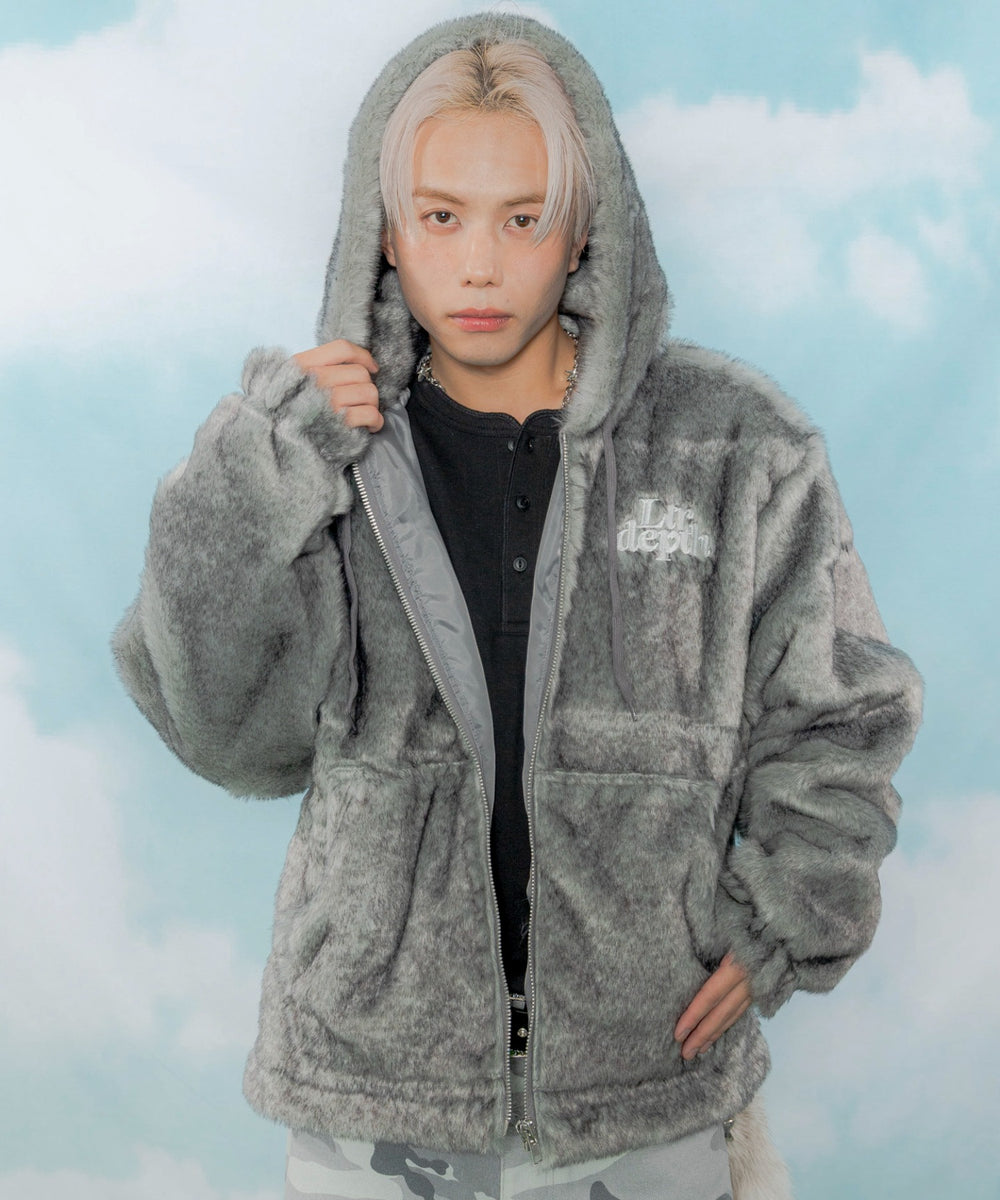 グレーソノタ モデル：170cm L着用