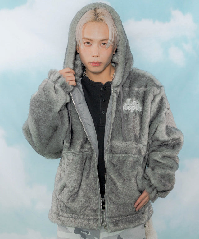 グレーソノタ モデル：170cm L着用