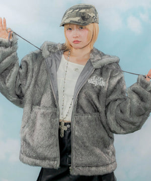 グレーソノタ モデル：154cm M着用