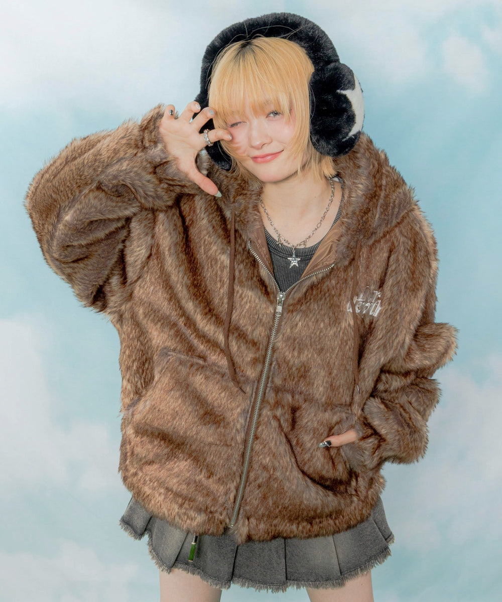 ブラウンソノタ モデル：154cm M着用