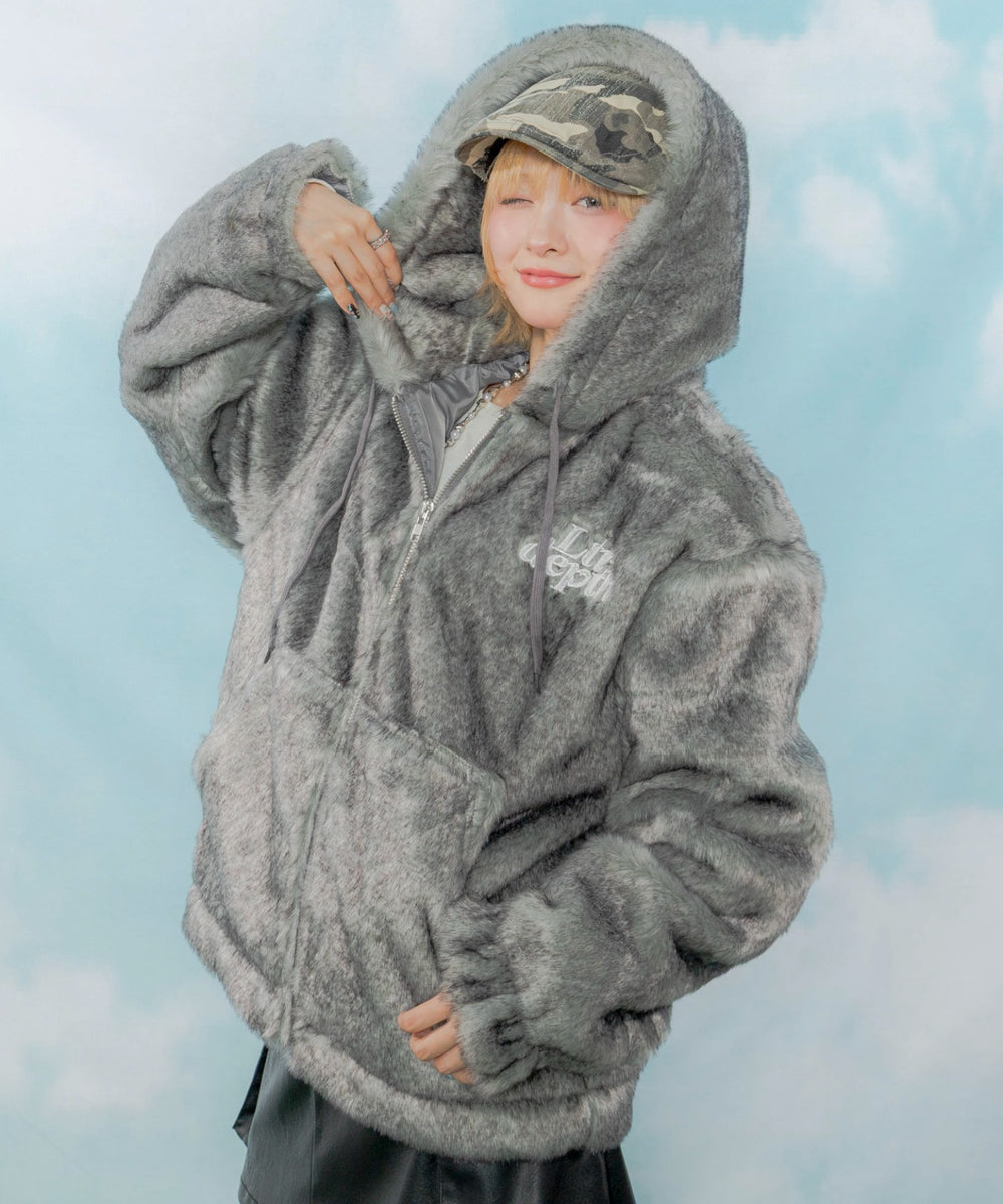 グレーソノタ モデル：154cm M着用