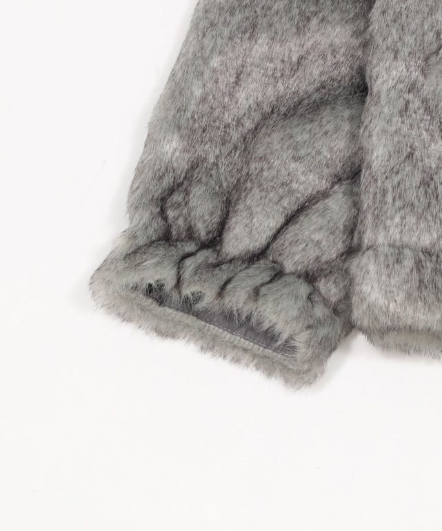 ファーフードロゴブルゾン