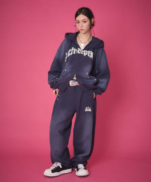 ネイビー　モデル：163cm Mサイズ着用