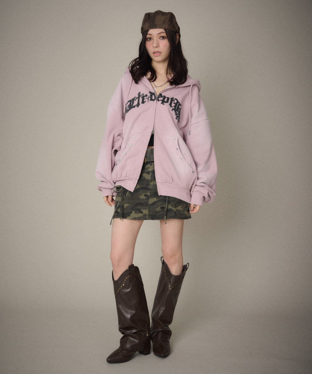 ピンク　モデル：163cm Mサイズ着用