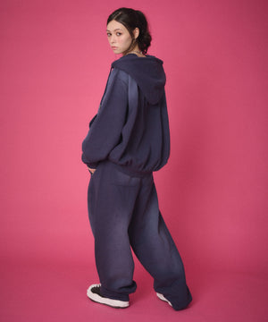 ネイビー　モデル：163cm Mサイズ着用