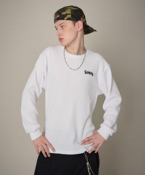 ホワイト　モデル：178cm Lサイズ着用