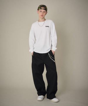 ホワイト　モデル：178cm Lサイズ着用