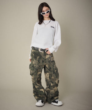 ホワイト　モデル：163cm Mサイズ着用