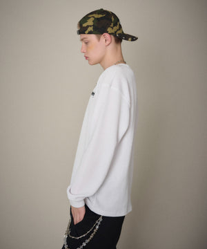 ホワイト　モデル：178cm Lサイズ着用