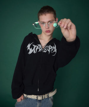 ブラック　モデル：178cm Lサイズ着用