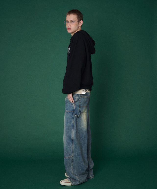 ブラック　モデル：178cm Lサイズ着用