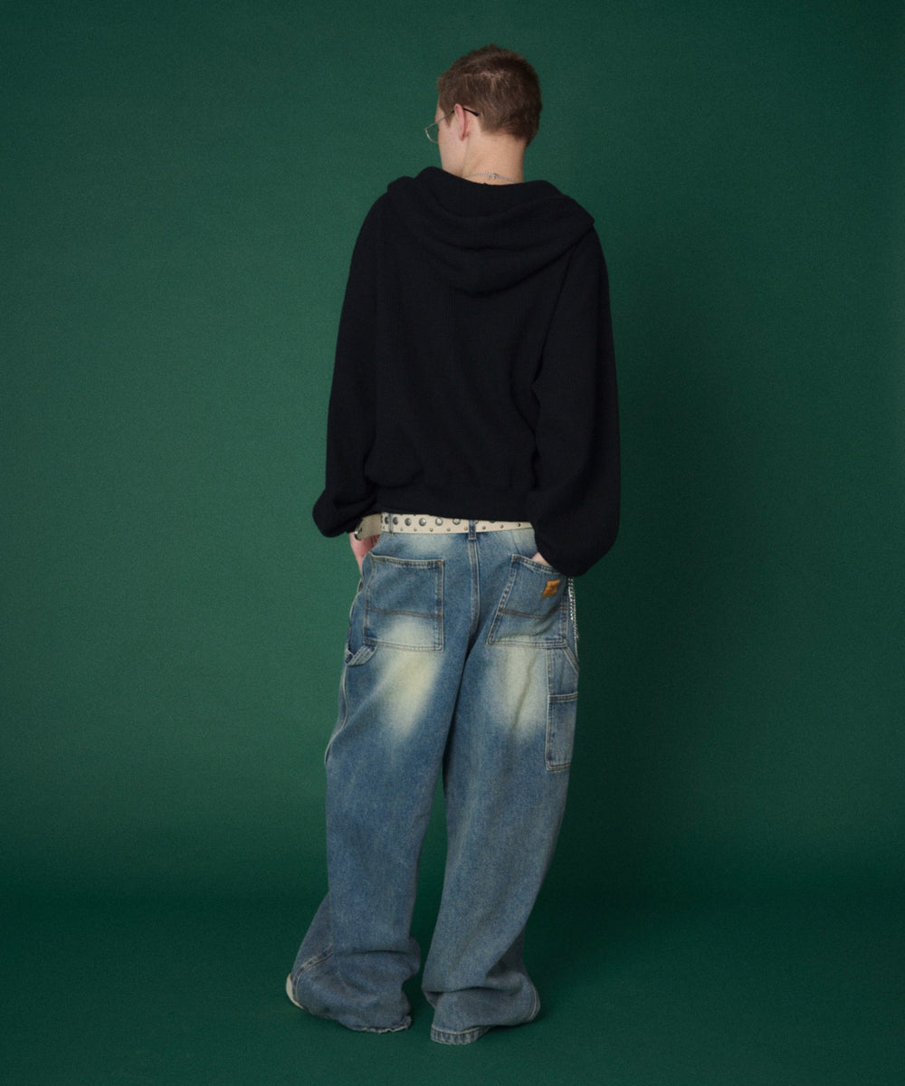 ブラック　モデル：178cm Lサイズ着用