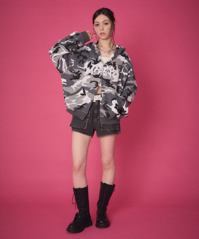 柄1　モデル：163cm Mサイズ着用