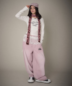 ピンク　モデル：163cm Mサイズ着用