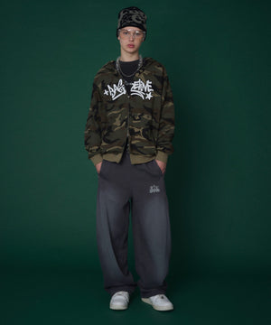 スミクロ　モデル：178cm Lサイズ着用