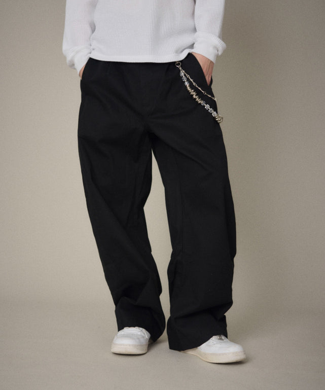 ブラック　モデル：178cm Lサイズ着用