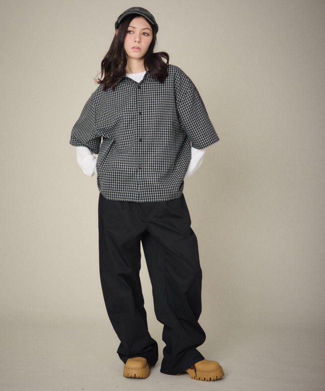 ブラック　モデル：163cm Mサイズ着用