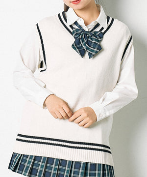 オフホワイト モデル：160cm F着用