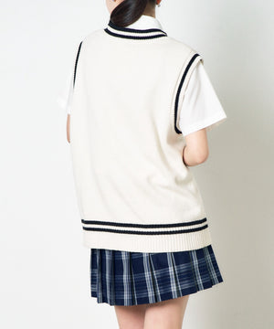 オフホワイト モデル：160cm F着用