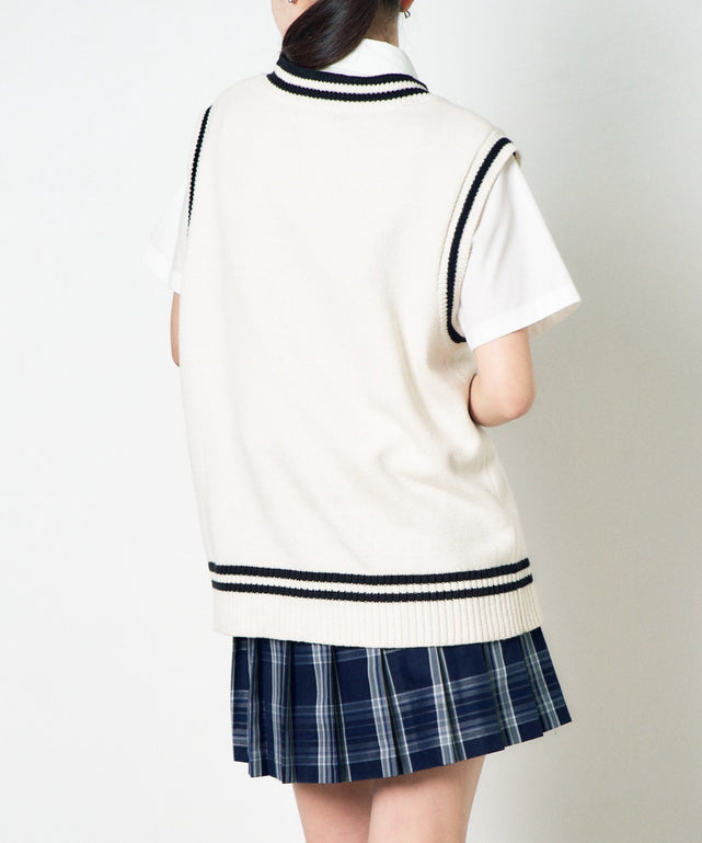 オフホワイト モデル：160cm F着用