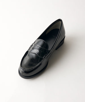 スクールローファー