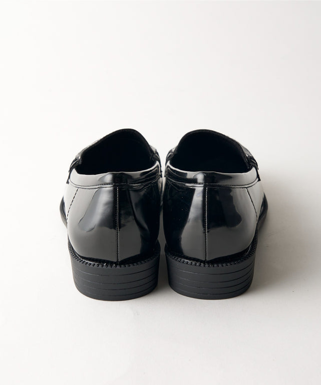 スクールローファー