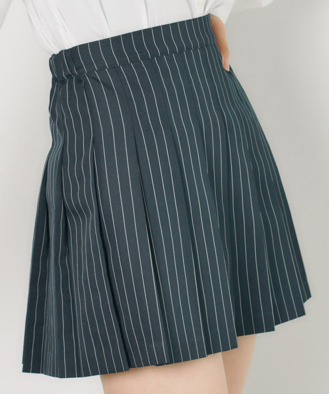 ポケット付きパターンプリーツスカート【一部店舗限定】/モデル：160cm M着用