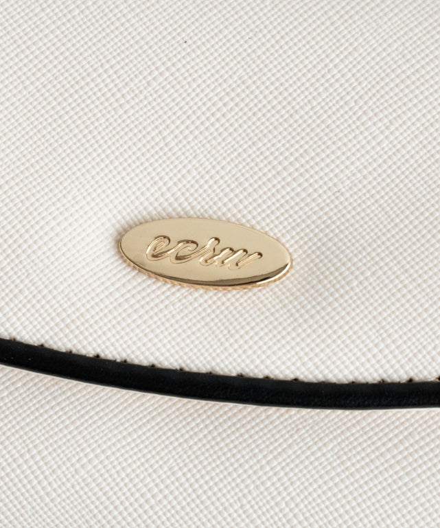 パイピングガマ口ウォレット