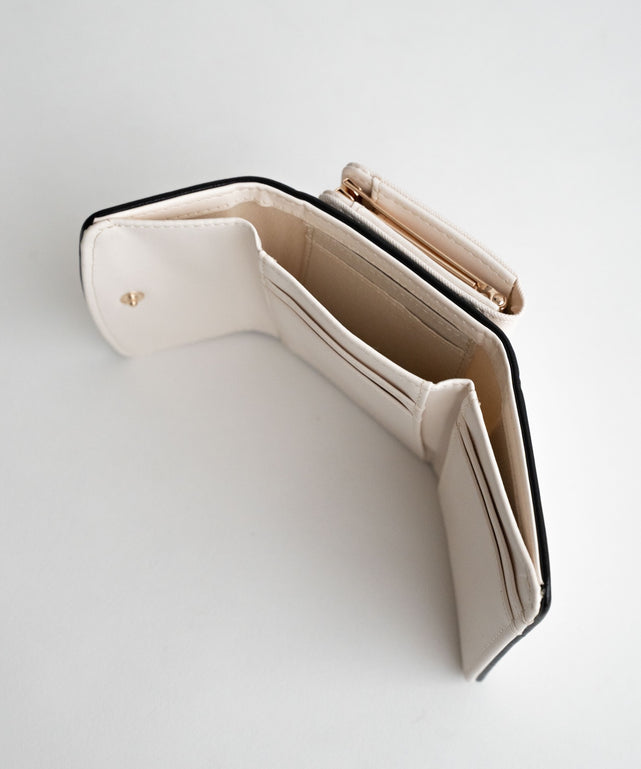 パイピングガマ口ウォレット