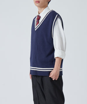 ネイビー モデル:176cmM着用