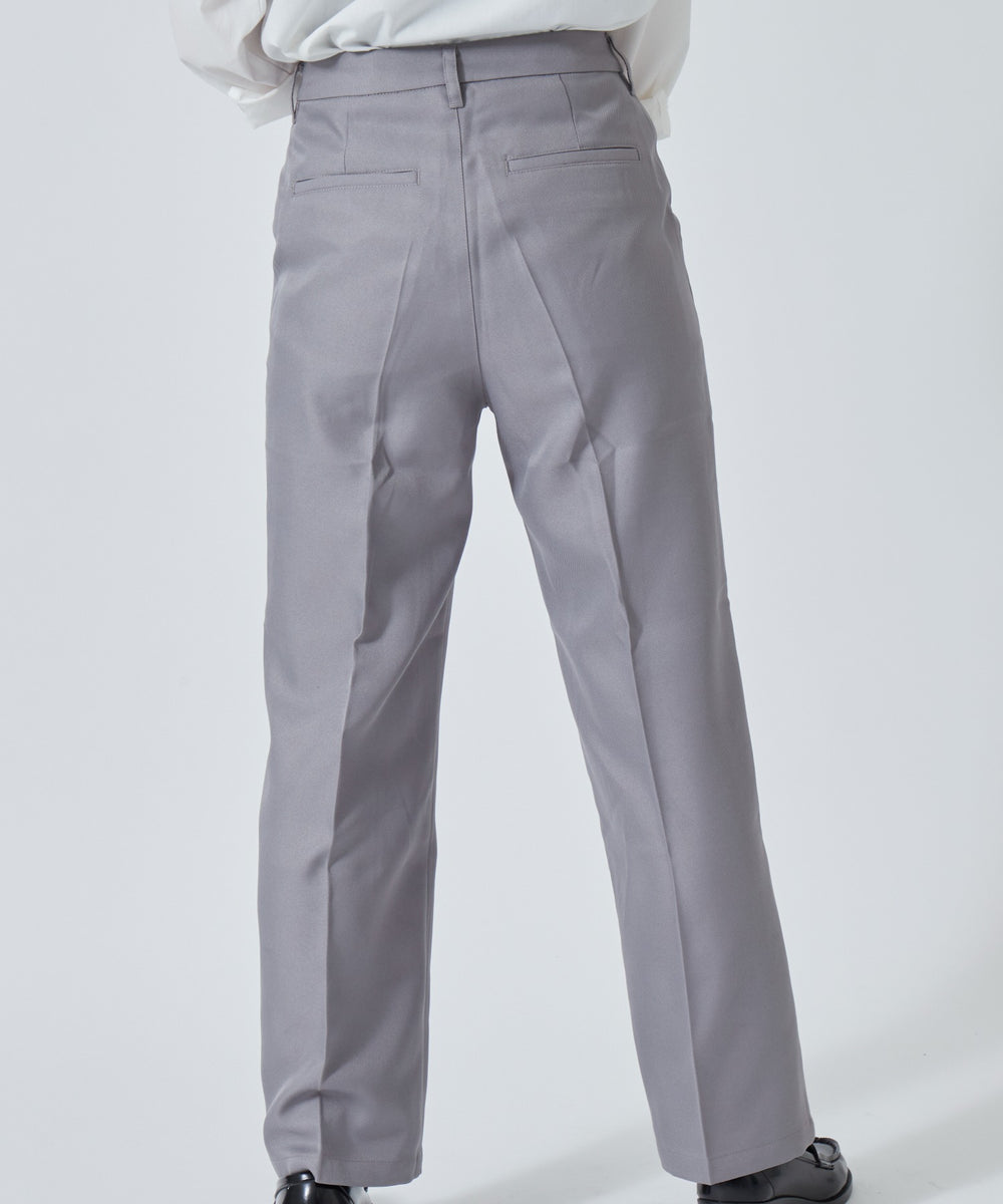 グレー モデル：160cm Mサイズ着用