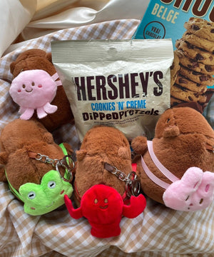 リュックカピバラぬいぐるみキーホルダー