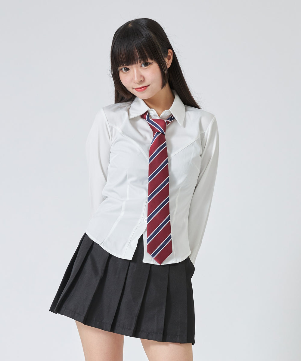 ホワイト モデル:160cm M着用