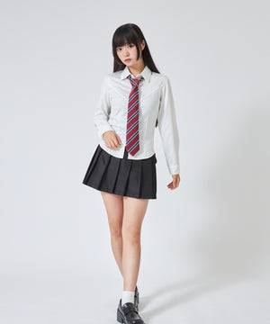 ホワイト モデル:160cm M着用