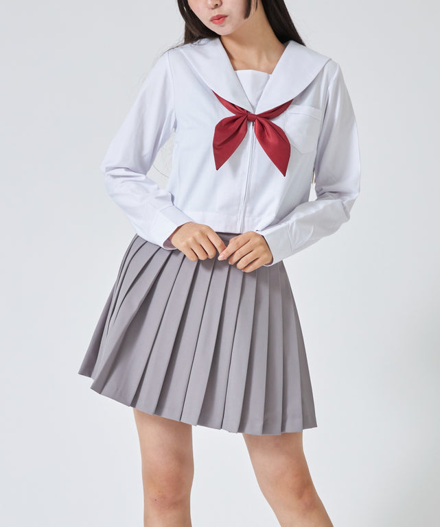 ホワイト モデル:160cm M着用