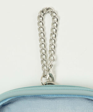 パールキルティングアクリルスタンドポーチ