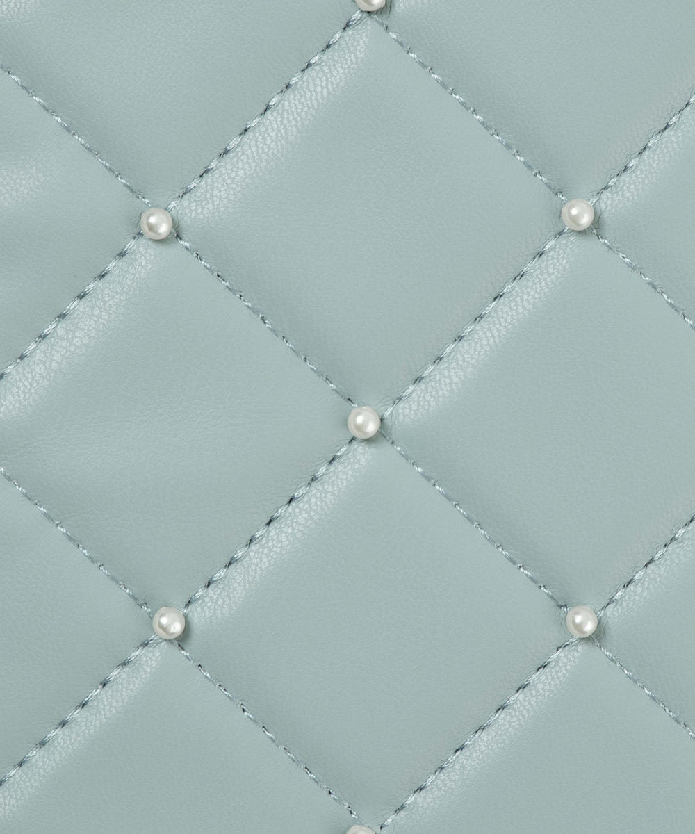 パールキルティングアクリルスタンドポーチ