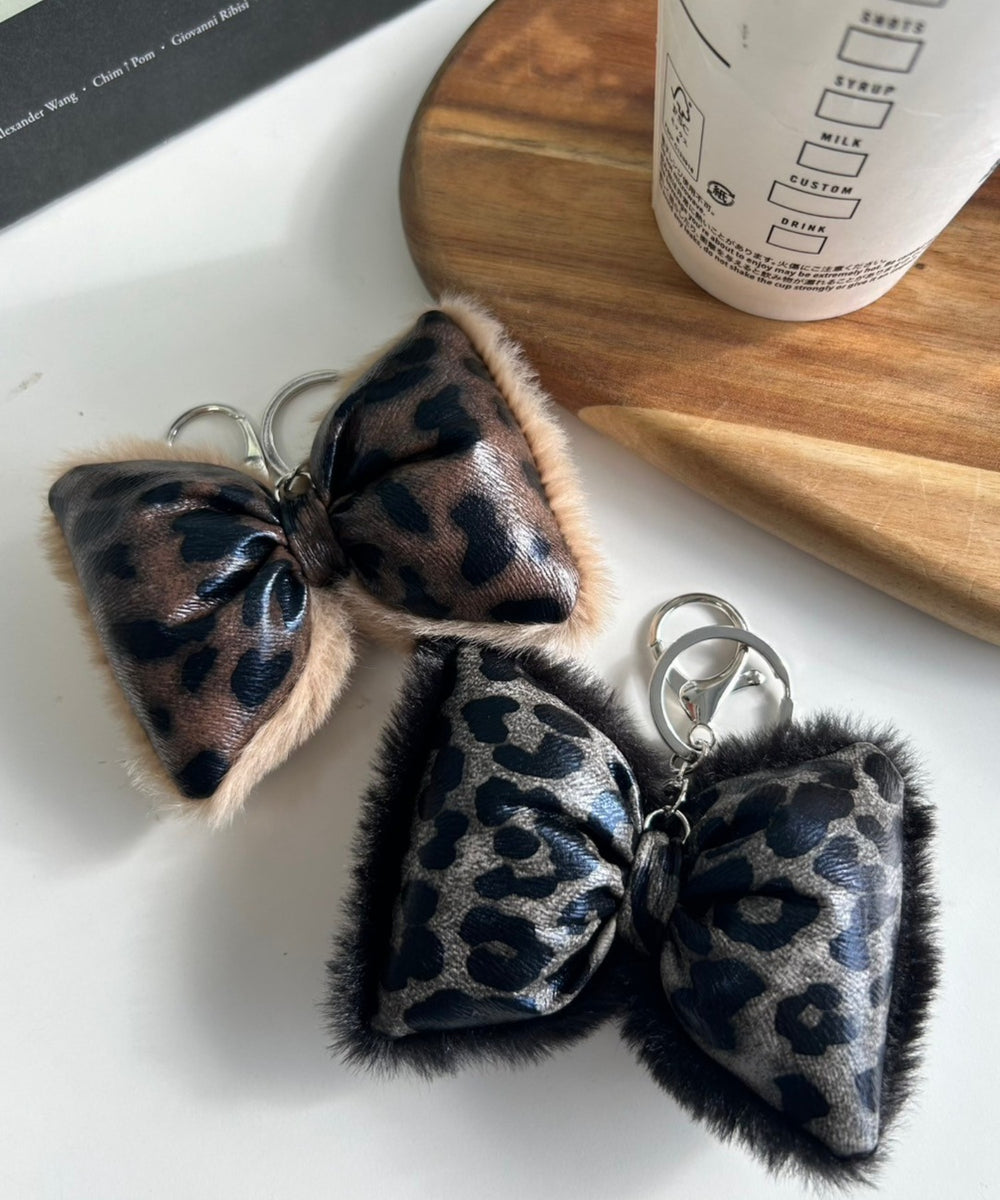 左：ブラウン　右：グレー