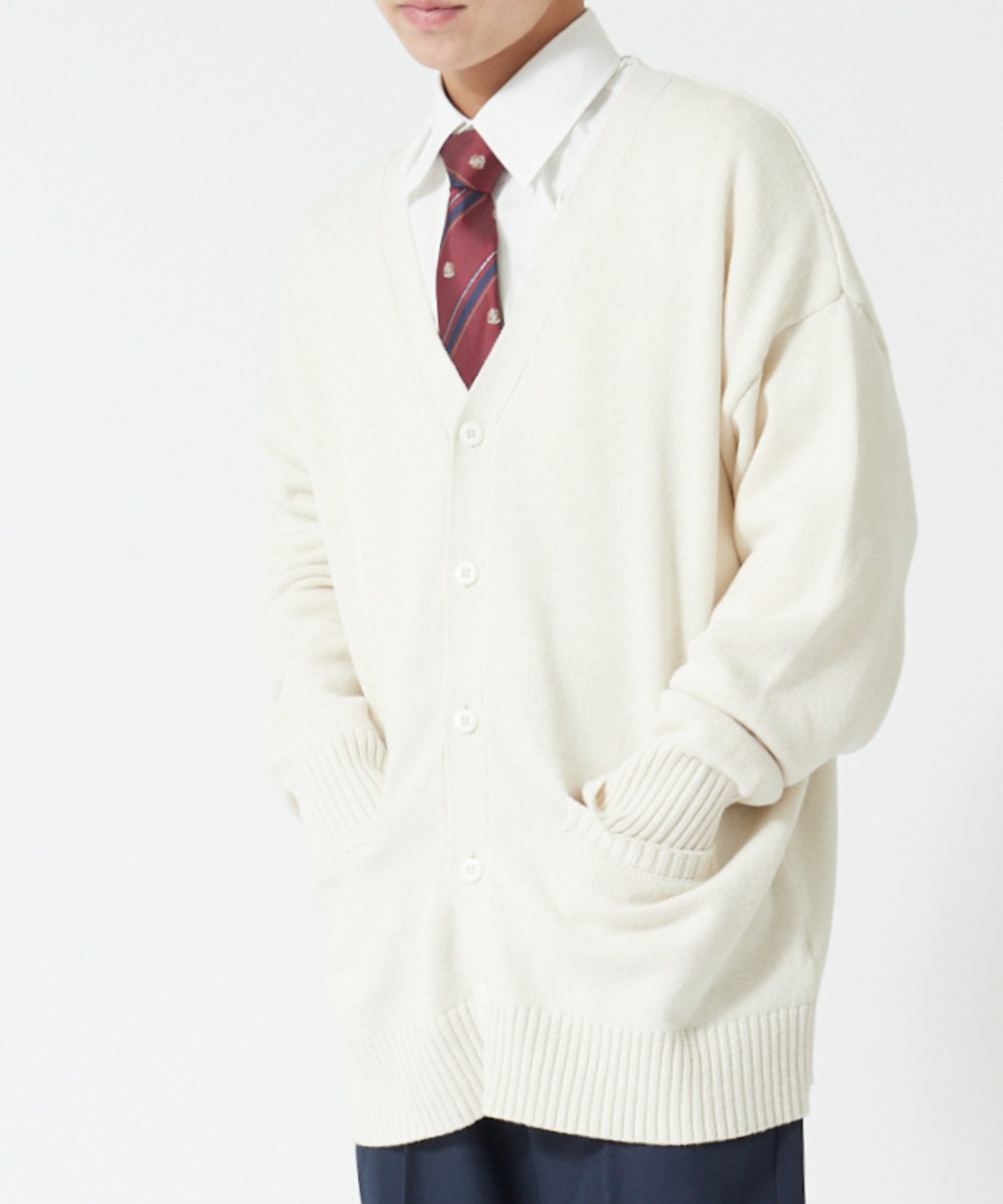 オフホワイト モデル:167cm M着用