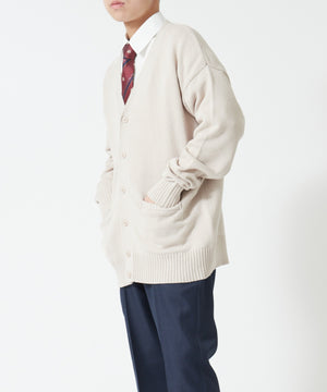 ベージュ モデル:167cm M着用