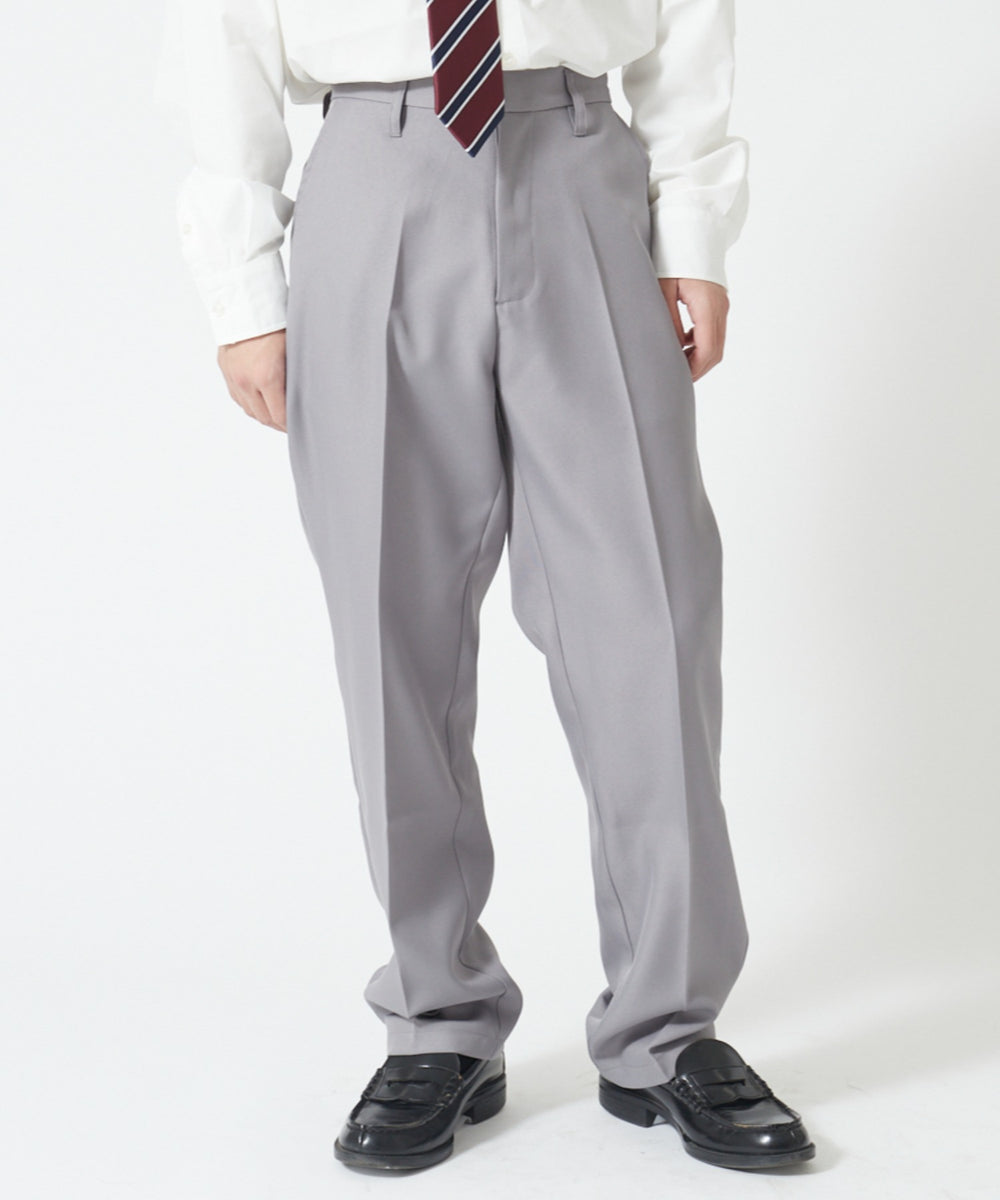 グレー モデル:167cm L着用