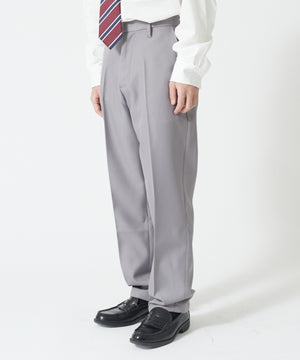 グレー モデル:167cm L着用