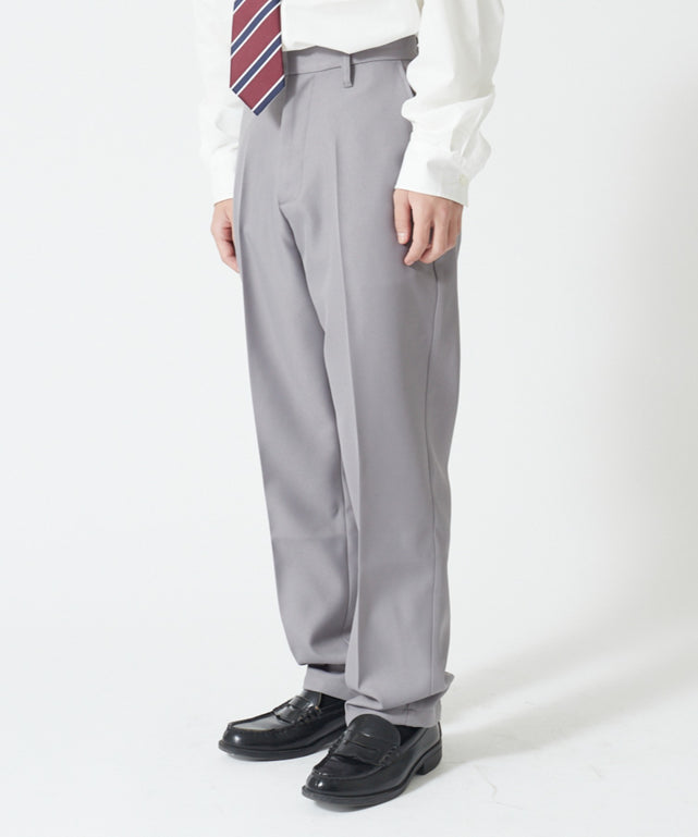 グレー モデル:167cm L着用