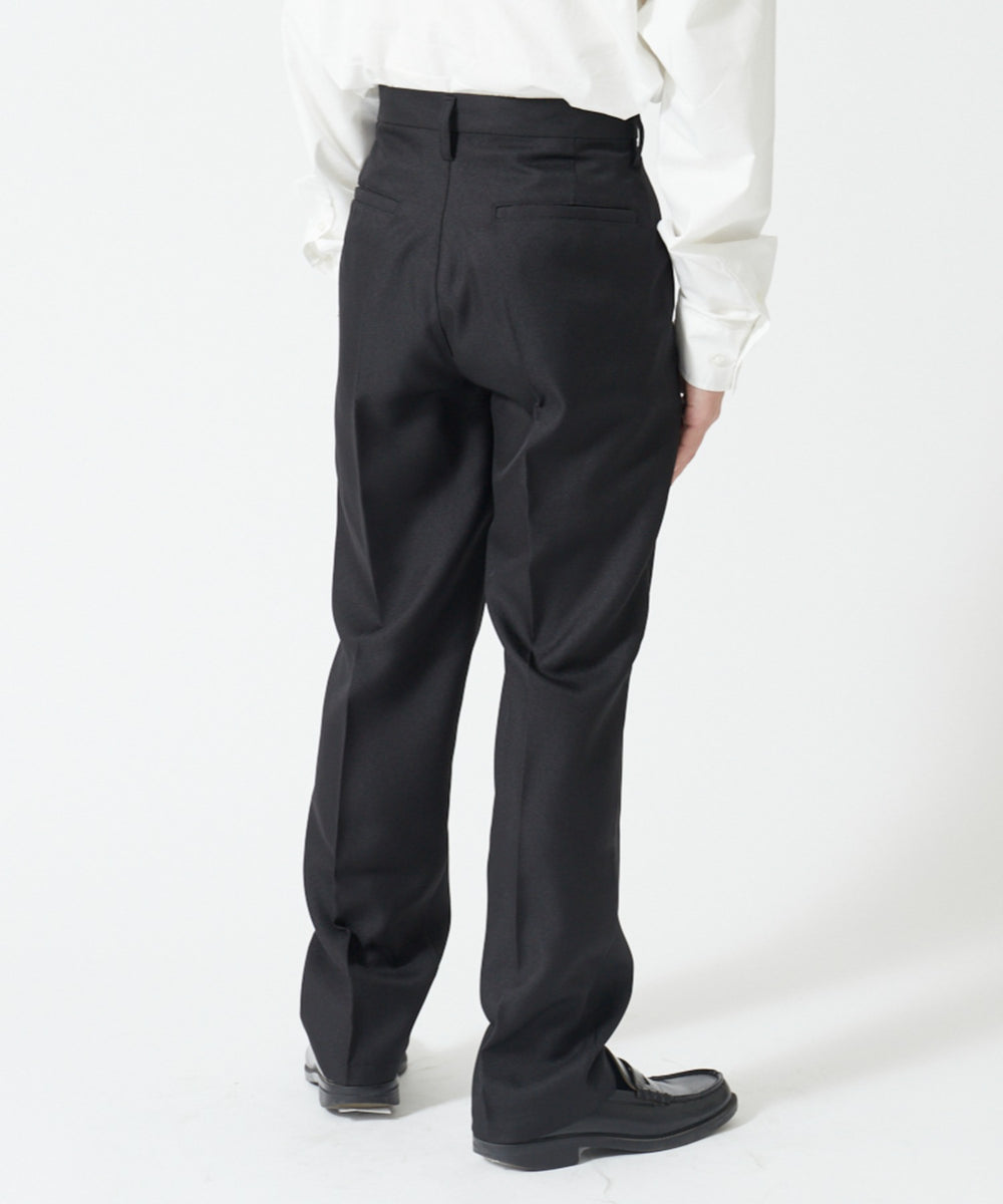 ブラック モデル:167cm L着用