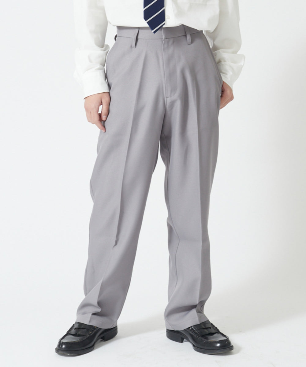 グレー モデル:167cm L着用